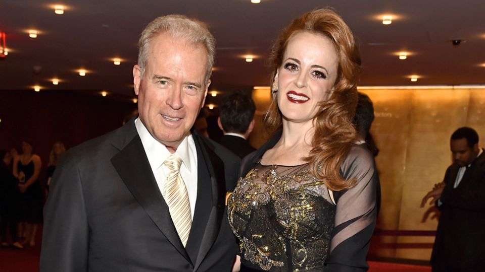 Ex-Trump-Berater: Der Milliardär Robert Mercer und seine Tochter Rebekah fördern Breitbart Der Milliardär Robert Mercer und seine Tochter Rebekah fördern Breitbart