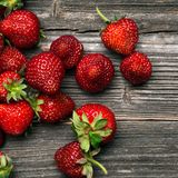 In nur einer Schale Erdbeeren fand die "EWG" 20 verschiedene Pestizide.