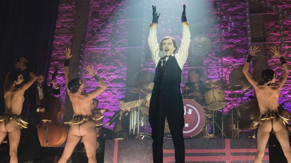 Trailer Babylon Berlin Foto 2 Babylon Berlin Trailer: So verrucht wird der deutsche Serien-Kracher