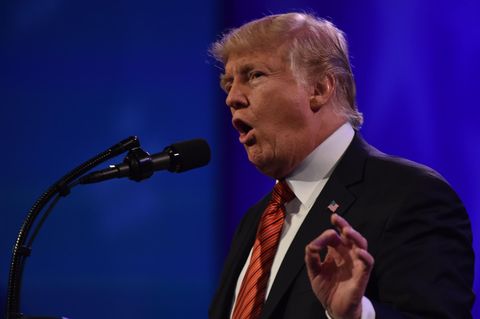 Donald Trump stellt sich als US-Präsident an die Seite von Faschisten