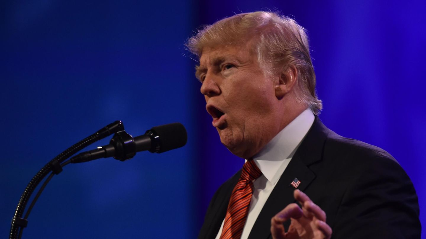 Donald Trump stellt sich als US-Präsident an die Seite von Faschisten