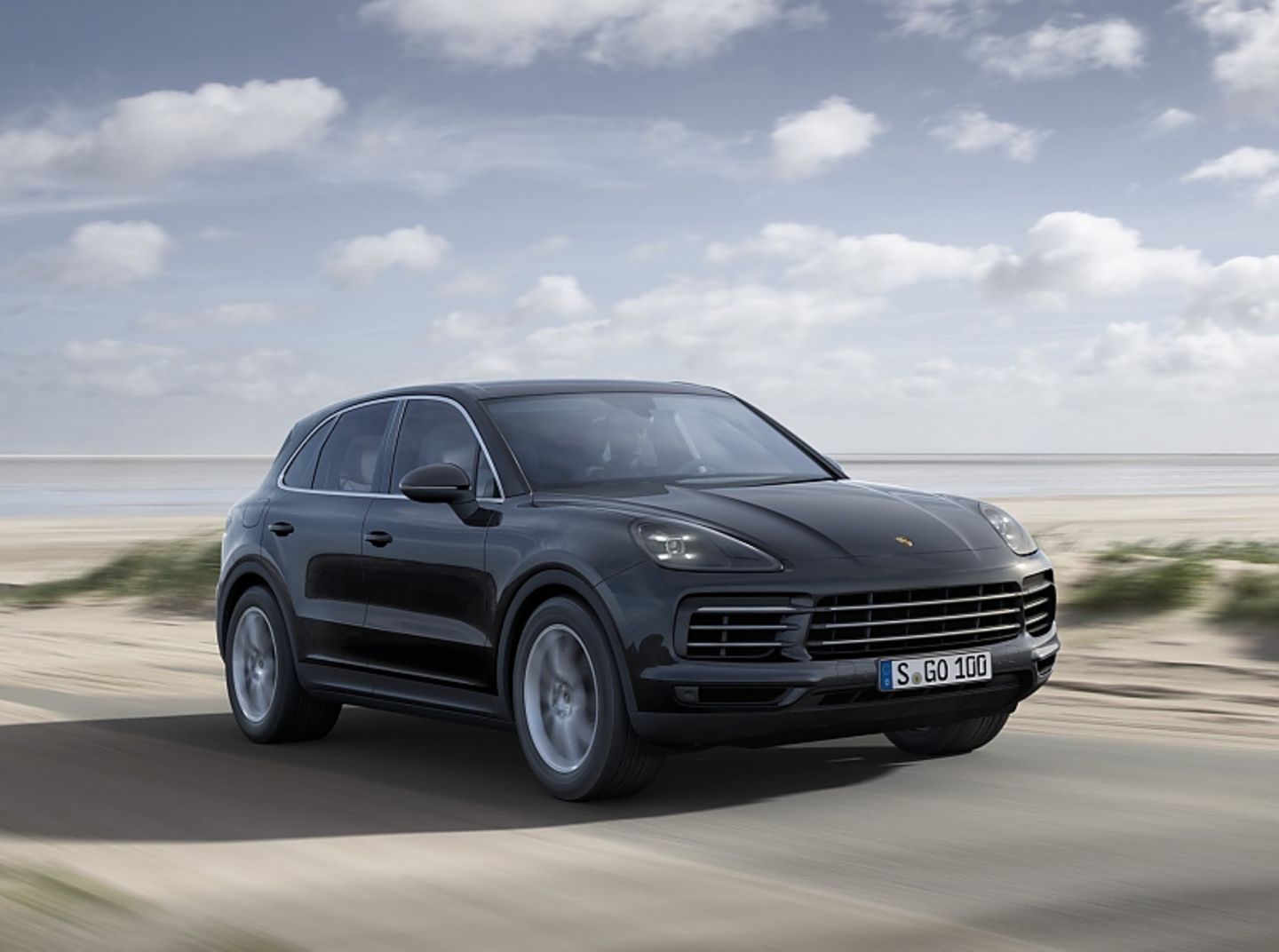 Porsche Cayenne 2018 - 4,92 Meter lang