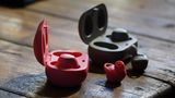 Mit den Gear Icon X will Samsung den AirPods Konkurrenz machen.