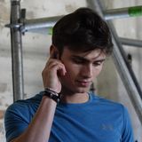 Bedient werden die Gear Icon X mit Toucheingaben ...