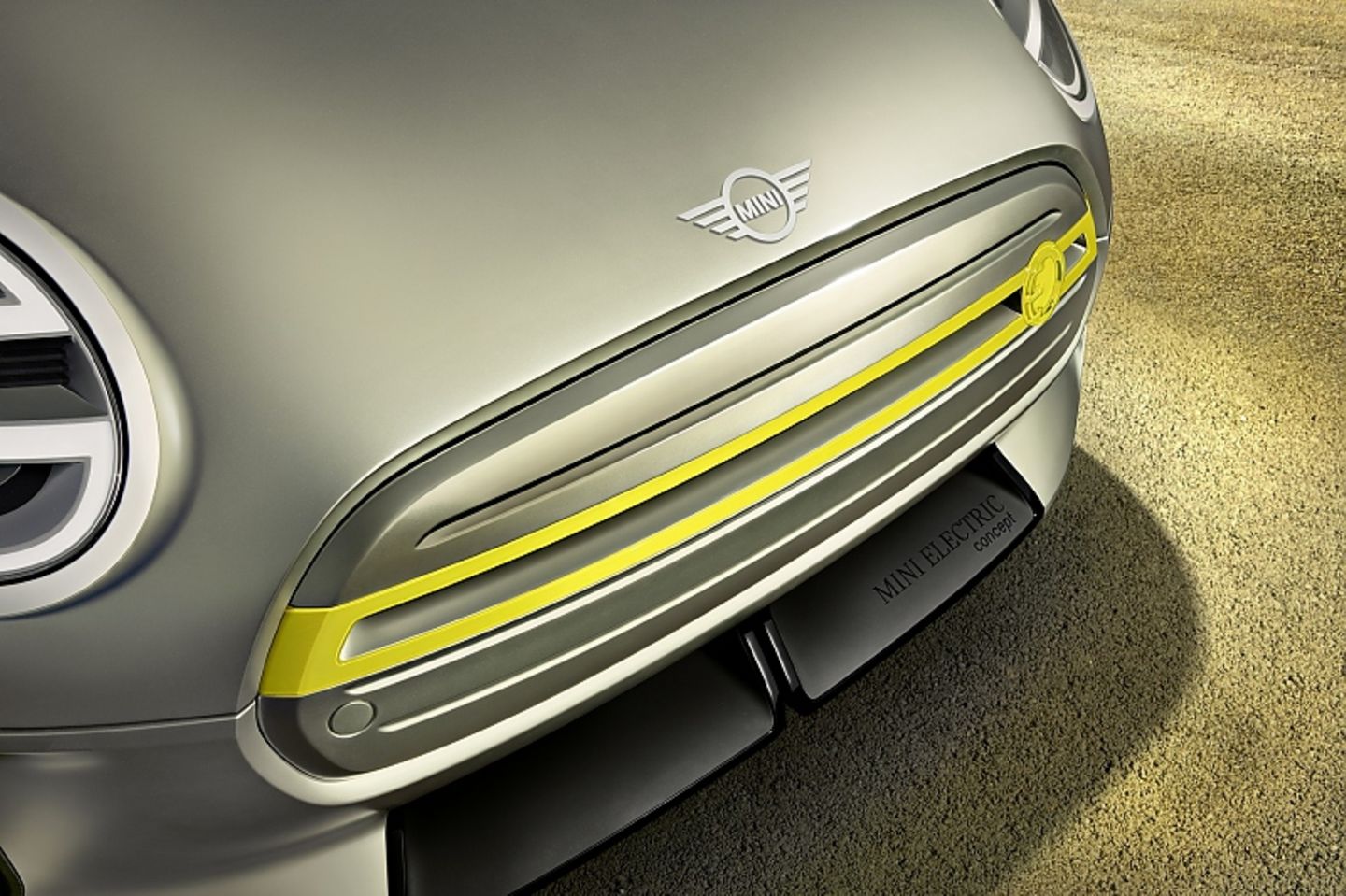 Der Kühlergrill ist geschlossen, das optimiert die Aerodynamik