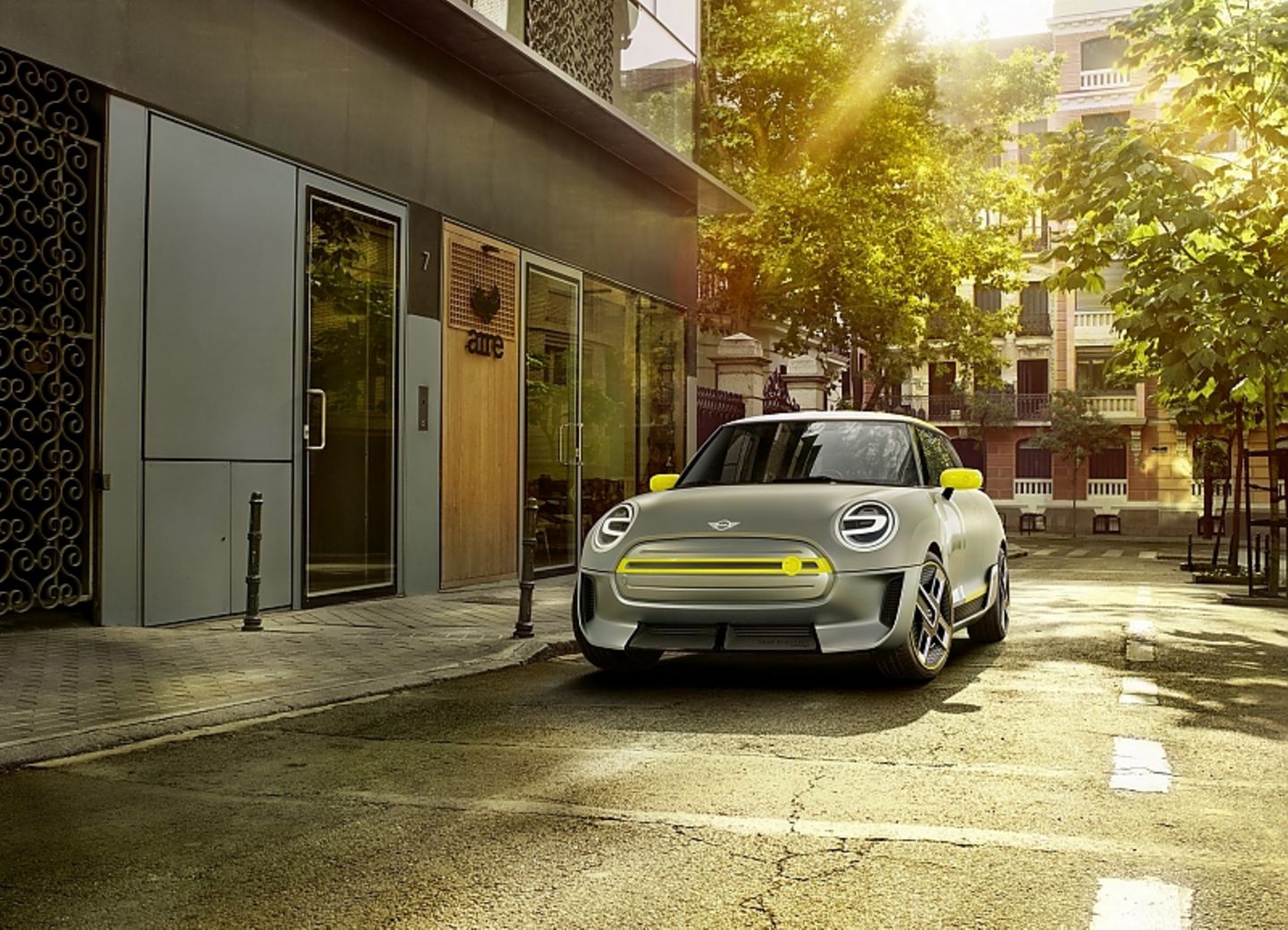 Wie beim E-Mini aus dem Jahr 2008 spielt die Farbe gelb auch beim Mini Electric Concept eine wichtige Rolle