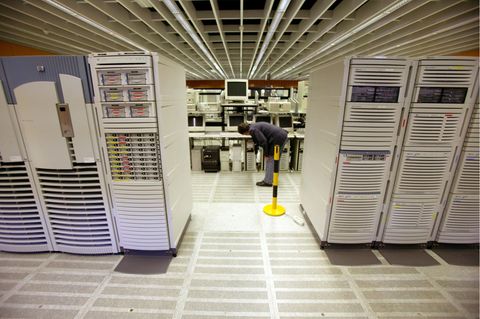 Großrechner des BKA in Wiesbaden - möglicherweise speichert die Behörde illegal über eine Million Datensätze (Archivbild)