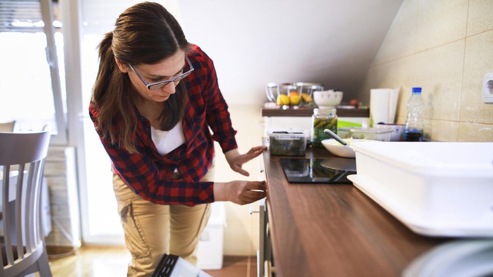 Gut für die Umwelt: Mit diesen Tricks sparen Sie 100 Euro pro Jahr in der Küche Gut für die Umwelt: Mit diesen Tricks sparen Sie 100 Euro pro Jahr in der Küche