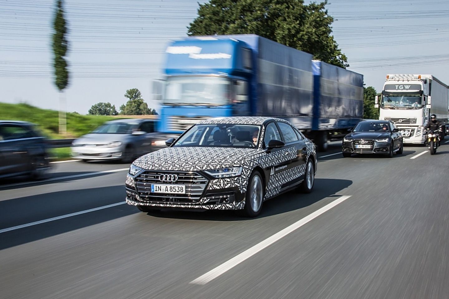 Noch sind die gesetzlichen Rahmenbedingungen für das autonome Fahren Level drei nicht gegeben