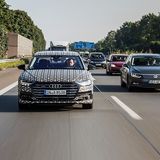 Sobald der Erlkönig der neuen Luxus-Limousine unterwegs ist, sind die Photo-Jäger aktiv