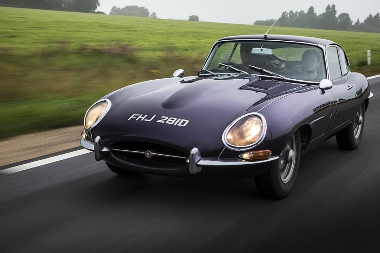 Mit dem Jaguar E-Type lässt es sich komfortabel reisen