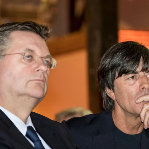 Reinhard Grindel und Joachim Löw: Klare Haltung des DFB zu den Vorkommnissen in Prag.
