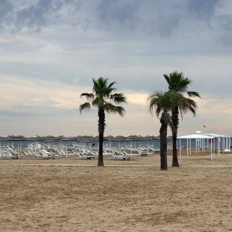 Nach der Gruppenvergewaltigung an einem Strand im Gemeindegebiet von Rimini sind vier Tatverdächtige gefasst worden (Archivbild)