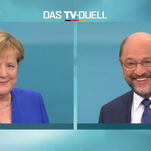 Angela Merkel und Martin Schulz: Lachen, nicken - und viel Einigkeit?