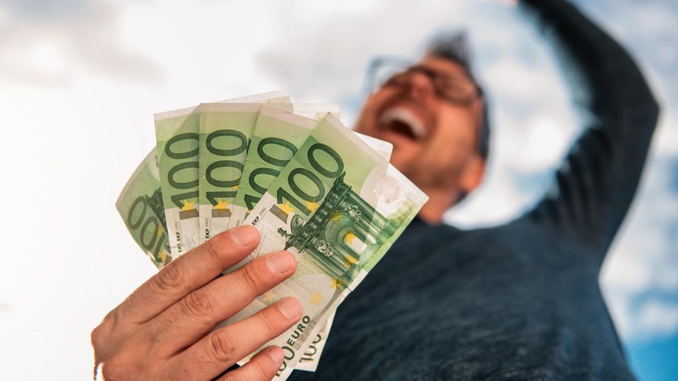 Sparen trotz Niedrigzinsen: Stiftung Warentest: So funktioniert die Geldanlage für Faule