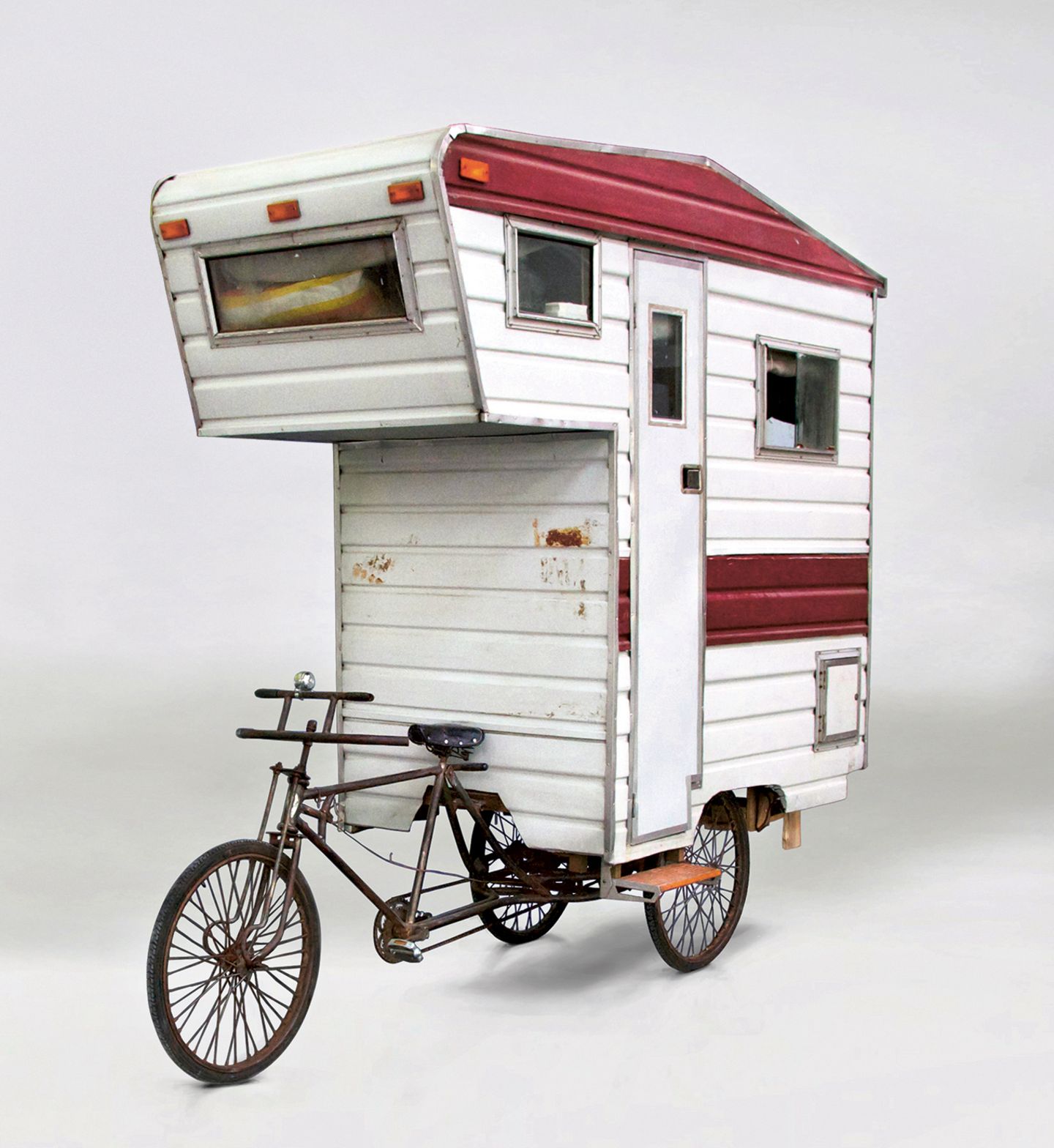 Camper Bike, Kevin Cyr: Das stilvolle Camper-Fahrrad ist nur ein Denkanstoß - mit einem modernen E-Bike sollte man so ein Mini-Gebäude sogar bewegen können.