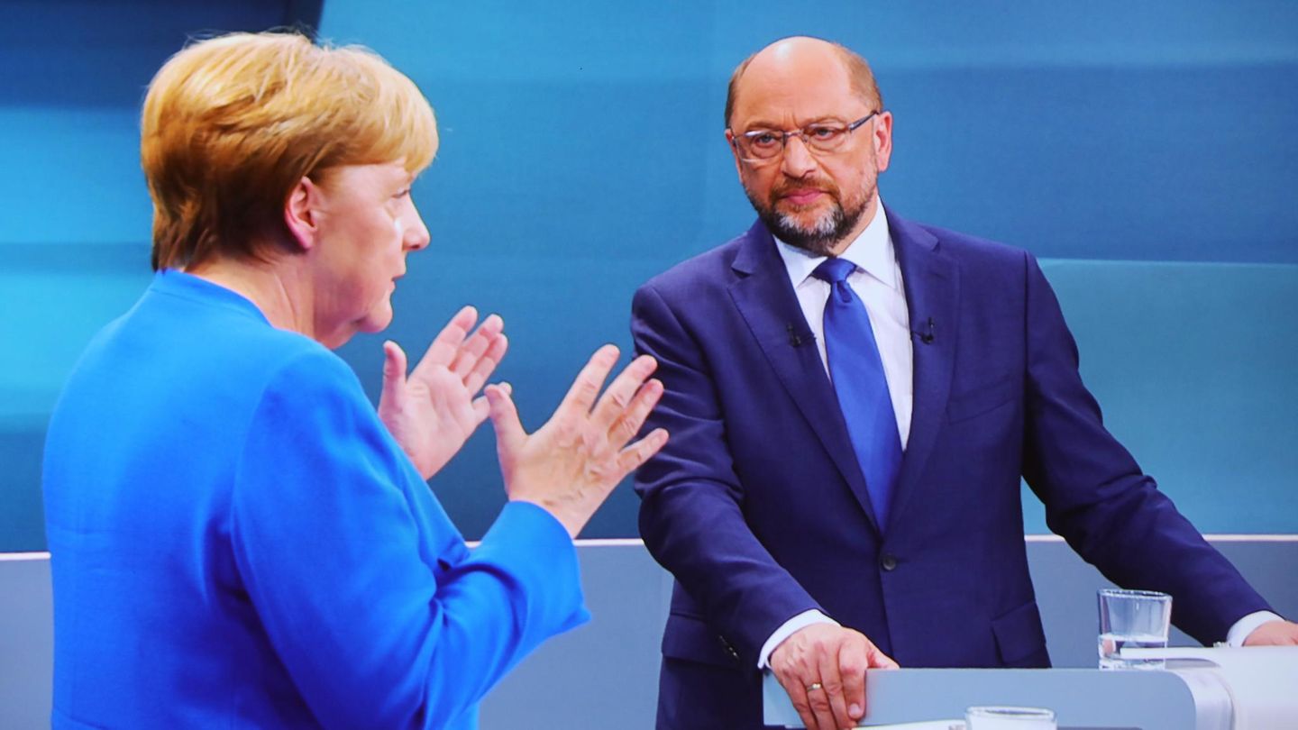 Kanzlerin Angela Merkel und SPD-Spitzenkandidat