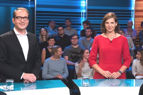Verkehrsminister Alexander Dobrindt und Grünen-Chefin Katrin Göring-Eckardt in der ZDF-Sendung "Schlagabtausch"