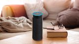 Medion P61110 - der kleine Schwarze  Multiroom, Alexa und das für 99 Euro: Der kompakte Lautsprecher aus dem Hause Medion lässt sich wie Amazons Speaker per Sprache steuern. Aufgrund des integrierten Akkus kann der P61110 auch komplett kabellos benutzt werden. Wann der Lautsprecher auf den Markt kommt, ist noch nicht bekannt.
