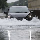 Nissan Leaf II 2018 bei der Wasserdurchfahrt