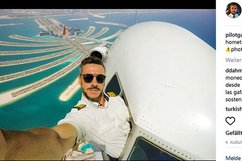 Hoch über der Palme Jumeirah in Dubai