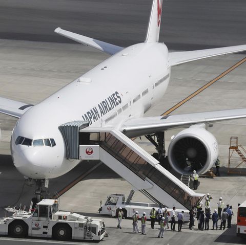 Die Maschine von Japan Airlines musste am Flughafen von Tokio notlanden