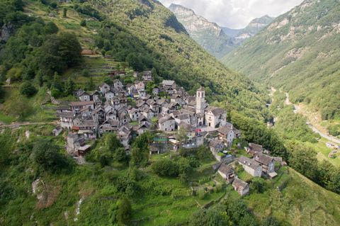 Bergdorf Corippo