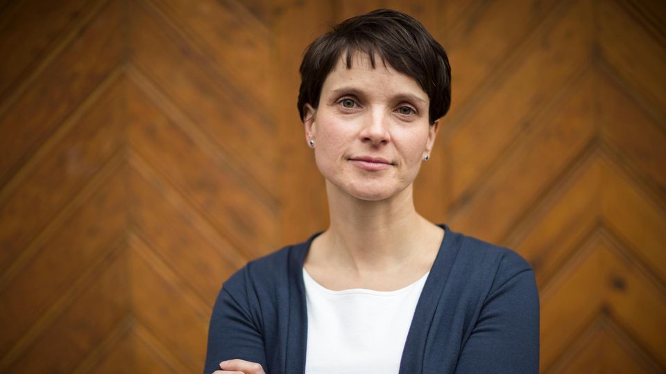 Bundestagswahl 2017: Die Parteichefin Frauke Petry wird in der Fraktion eine Außenseiterin sein Die Parteichefin Frauke Petry wird in der Fraktion eine Außenseiterin sein