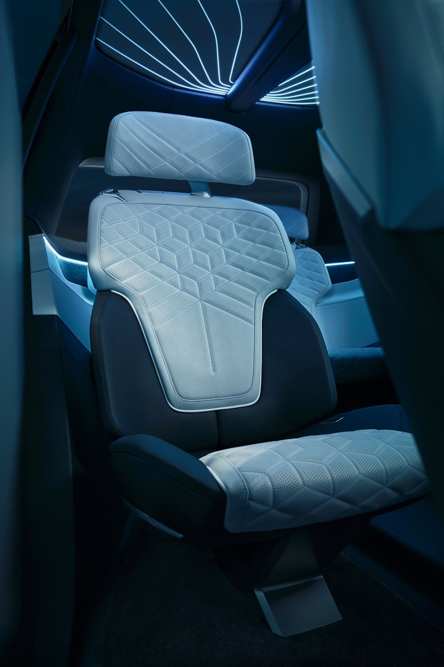 BMW X7 Concept 2017 - ganz so loungig werden die Seriensitze wohl kaum werden