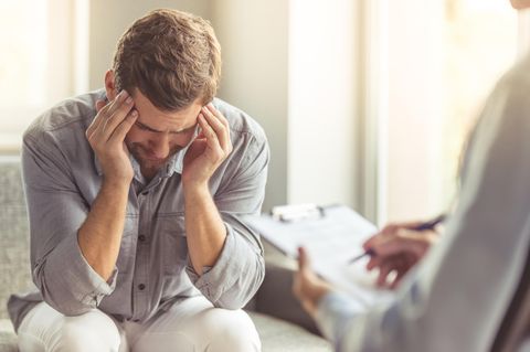 Bewerber beim Vorstellungsgespräch für einen Job