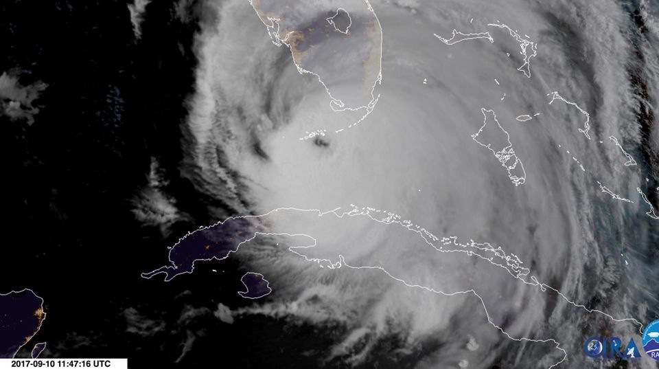 Das Auge von Hurrikan "Irma" hat inzwischen Florida erreicht Das Auge von Hurrikan "Irma" hat inzwischen Florida erreicht