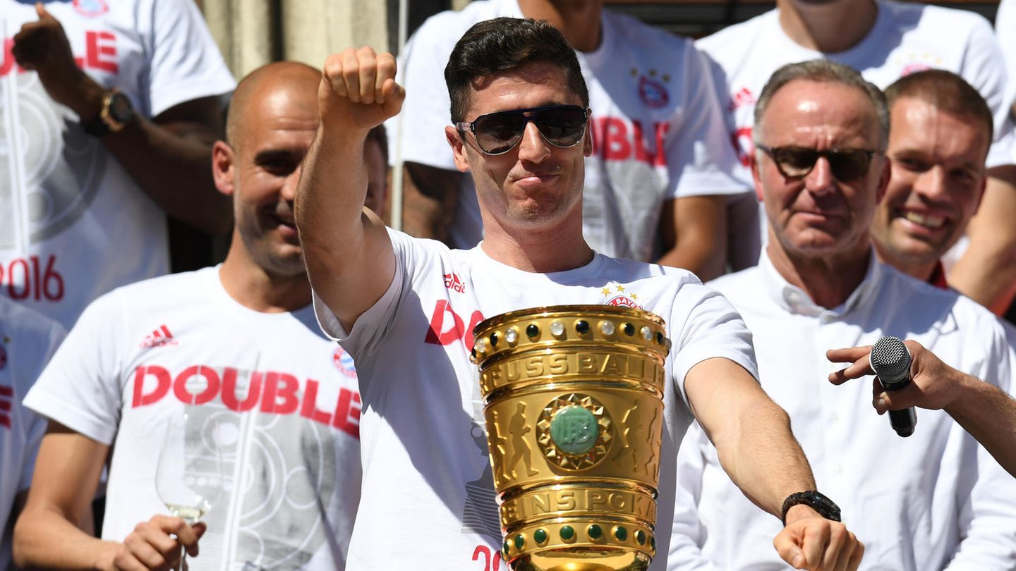 Karl-Heinz Rummenigge Robert Lewandowski