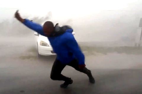 "Irma" wütet in Florida: Hurrikan-Jäger messen Supersturm und werden beinahe von Böen erfasst