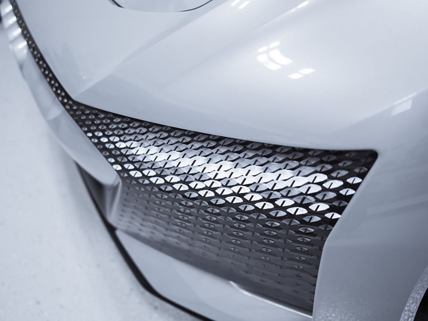 Audi Aicon 2017 - LED-Prismen an der Front