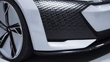 Audi Aicon 2017 - die Studie rollt auf mächtigen 26-Zöllern. Schmal sind die 195er-Reifen trotzdem