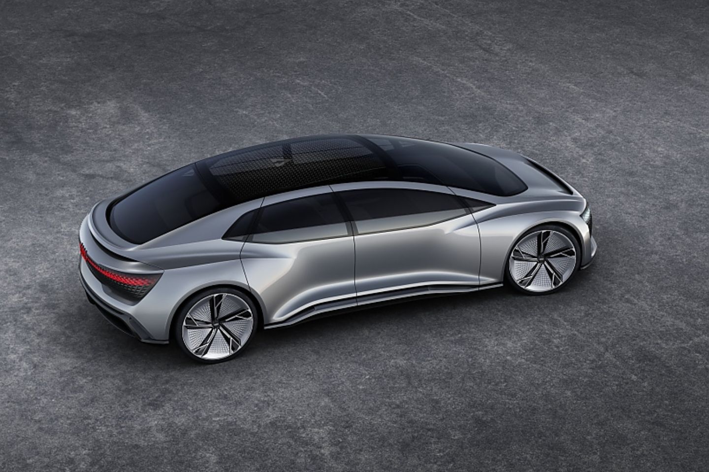Audi Aicon 2017 - 5,44 Meter lang