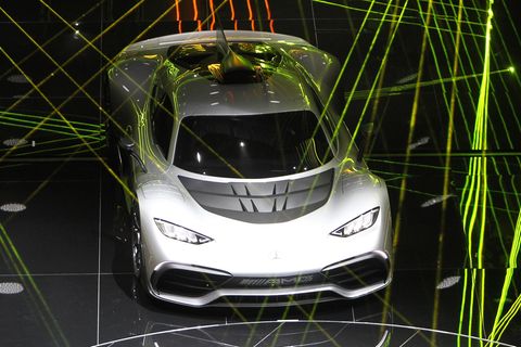 Die Spitzengeschwindigkeit beträgt 370 Stundenkilometer.