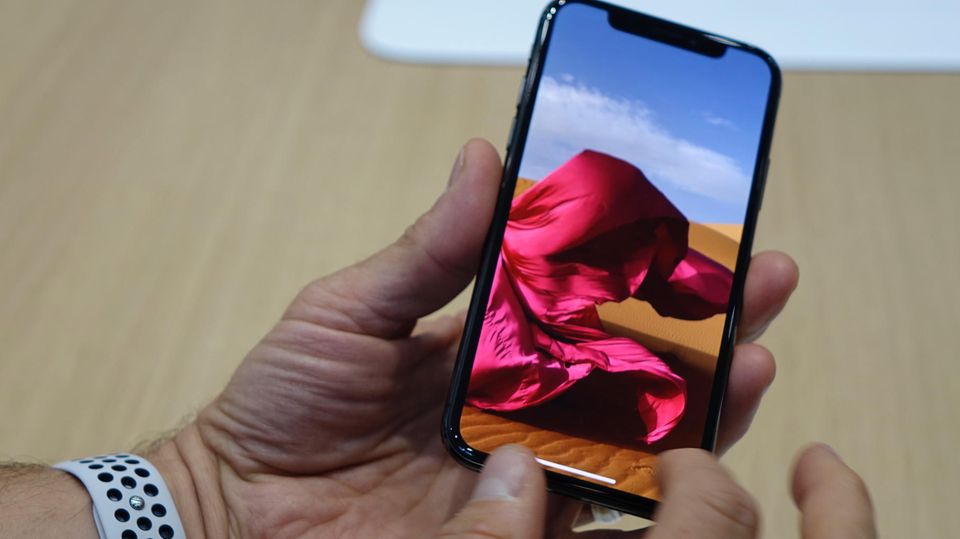 Neues Apple-Smartphone: Fotos sehen auf dem OLED-Display beeindruckend aus. Fotos sehen auf dem OLED-Display beeindruckend aus.