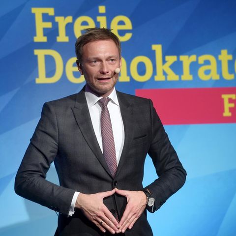 Christian Lindner, Parteichef der FDP bei einem Wahlauftritt. Die CDU und die FDP bekommen Parteispenden in Millionenhöhe