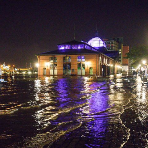 Sturm "Sebastian": Bahnstrecken gesperrt, Folgen für Berufsverkehr, weitere Unwetter