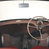 Subaru 360 - wenig Platz und ein kaum erkennbares Armaturenbrett