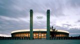 Das Olympiastadion in Berlin (fast 75.000 Plätze)