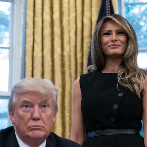 Sie ist weit gekommen - wohl auch wegen ihrer Englischkenntnisse: Melania Trump, hier mit ihrem Ehemann Donald