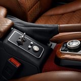 Der Drehknopf erinnert nicht zufällig an BMW