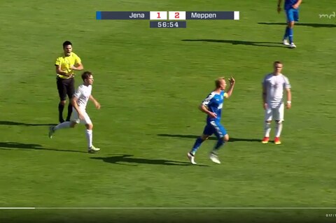 Sören Eismann von Carl Zeiss Jena zog mit seinem Anschlusstreffer die Wut der Meppener auf sich