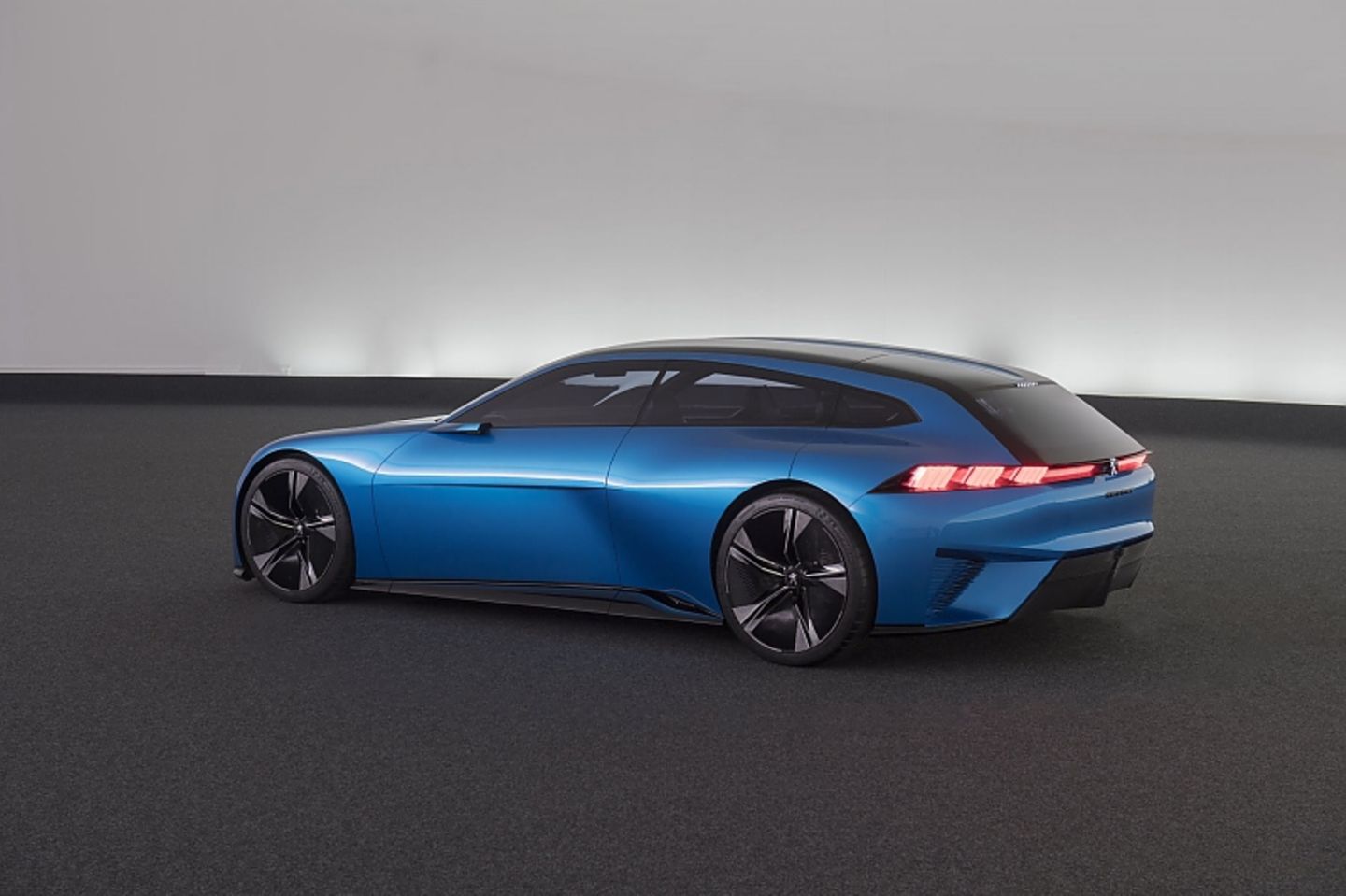 Peugeot Instinct Concept