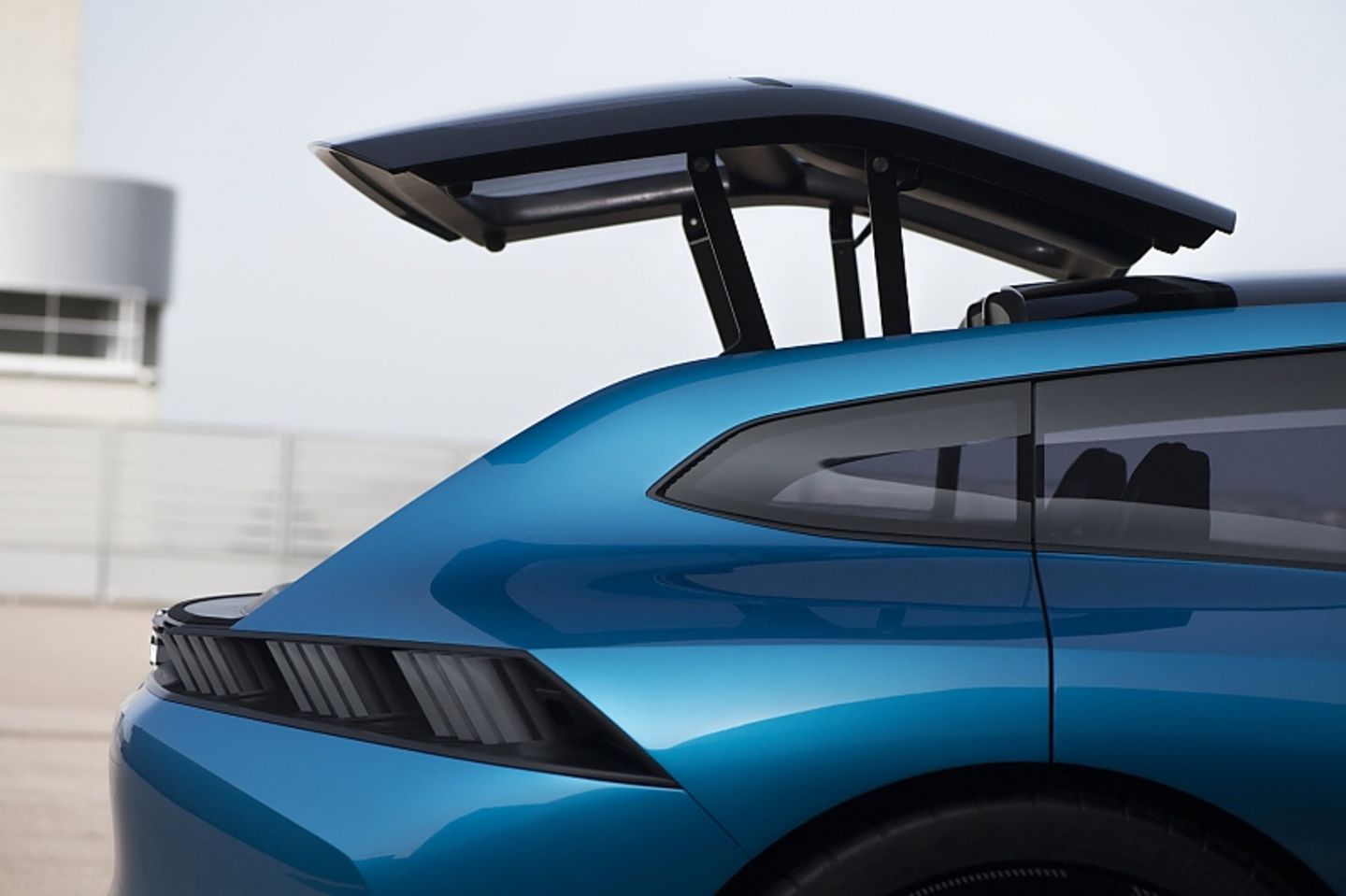 Peugeot Instinct Concept