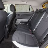 Hinten können Erwachsene sitzen