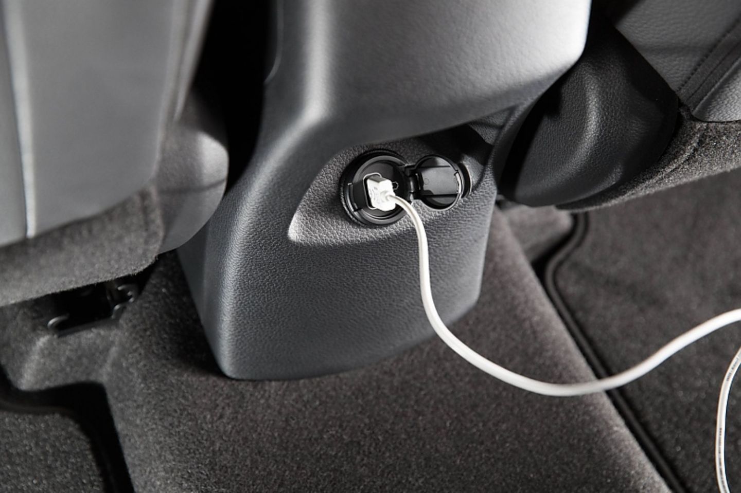 Im Fond gibt es einen USB-Port