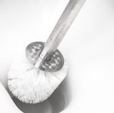 Userin Nicole über das Urlaubssouvenir Klobürste   "Einziger Grund zu bemängeln ist, dass wir keine Toilettenbürste im Bad hatten und auch bei Nachfrage an der Rezeption wurde gesagt, es ist keine vorgesehen. Wir haben dann selbst eine gekauft." 